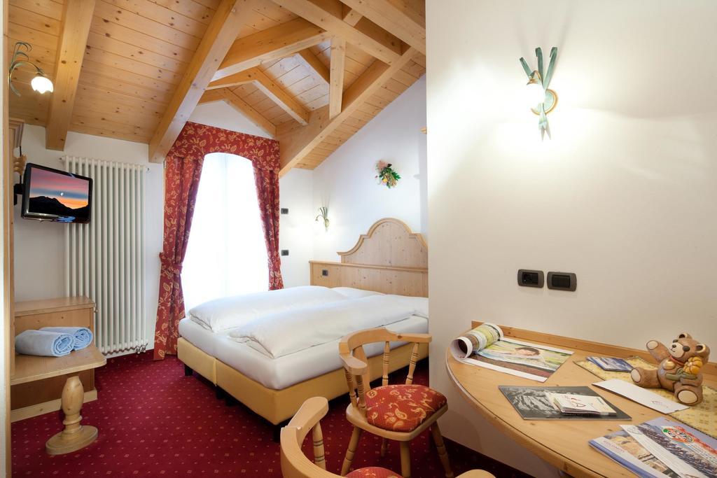 Hotel Garni Laura Arabba Room photo
